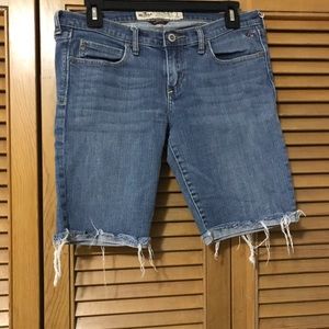 Hollister Denim Shorts 5 Pockets Size 7